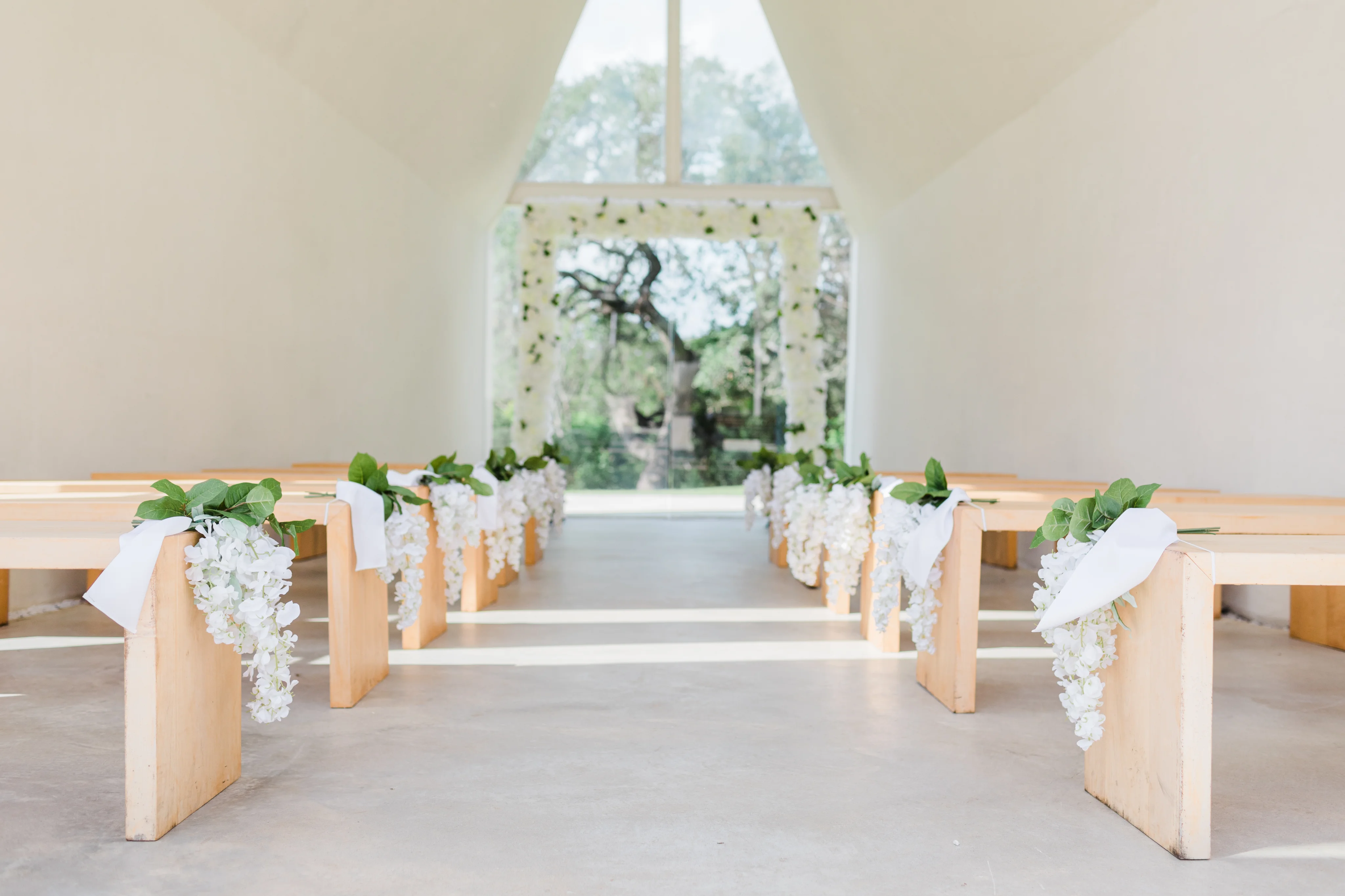 Lincoln Chapel wedding photography detail